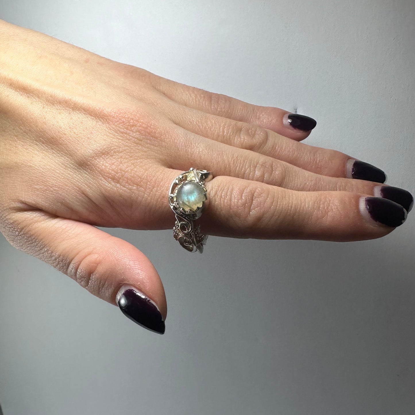 Labradorite Ring - Size 10.5