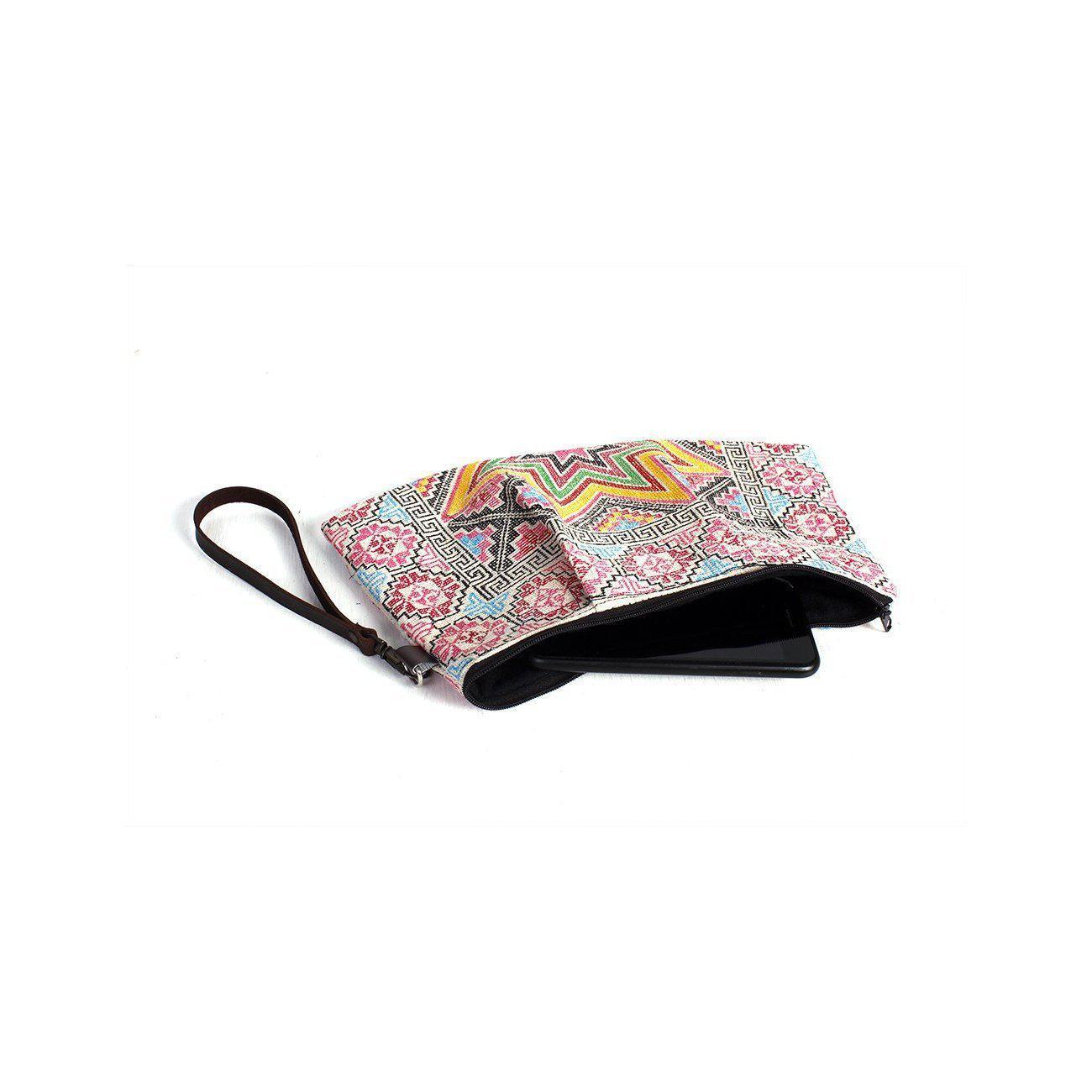Embroidered Northern Star Wristlet - Thailand