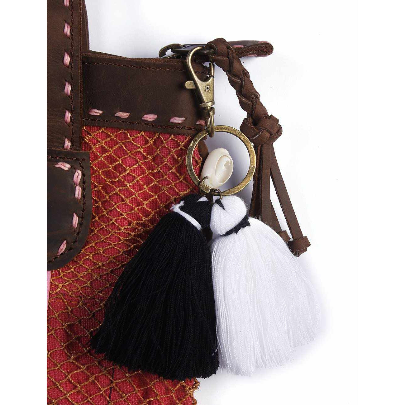 Campana Shell Tassel Zipper Pull | Handmade Keychain from Thailand