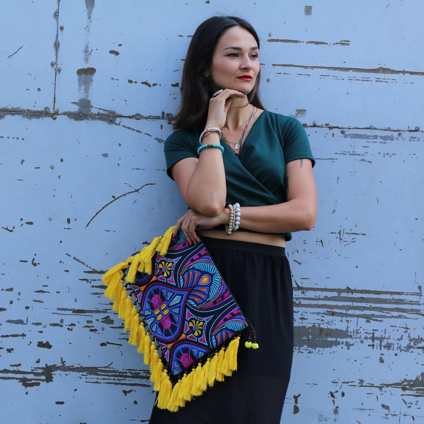 Tahj Embroidered Tassel Computer Cover Clutch - Thailand