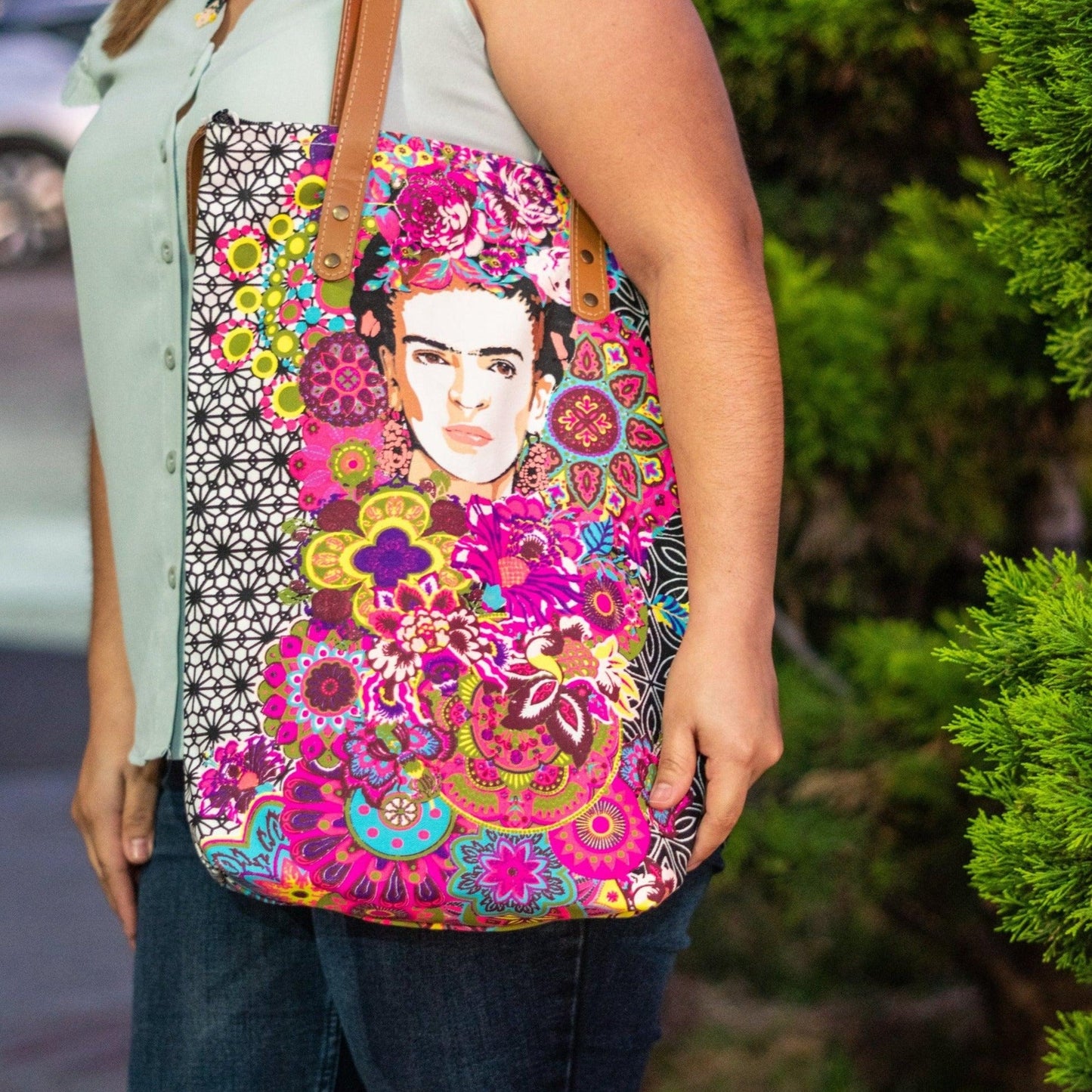 Frida Kahlo Printed Tote Bag with Zipper - Thailand
