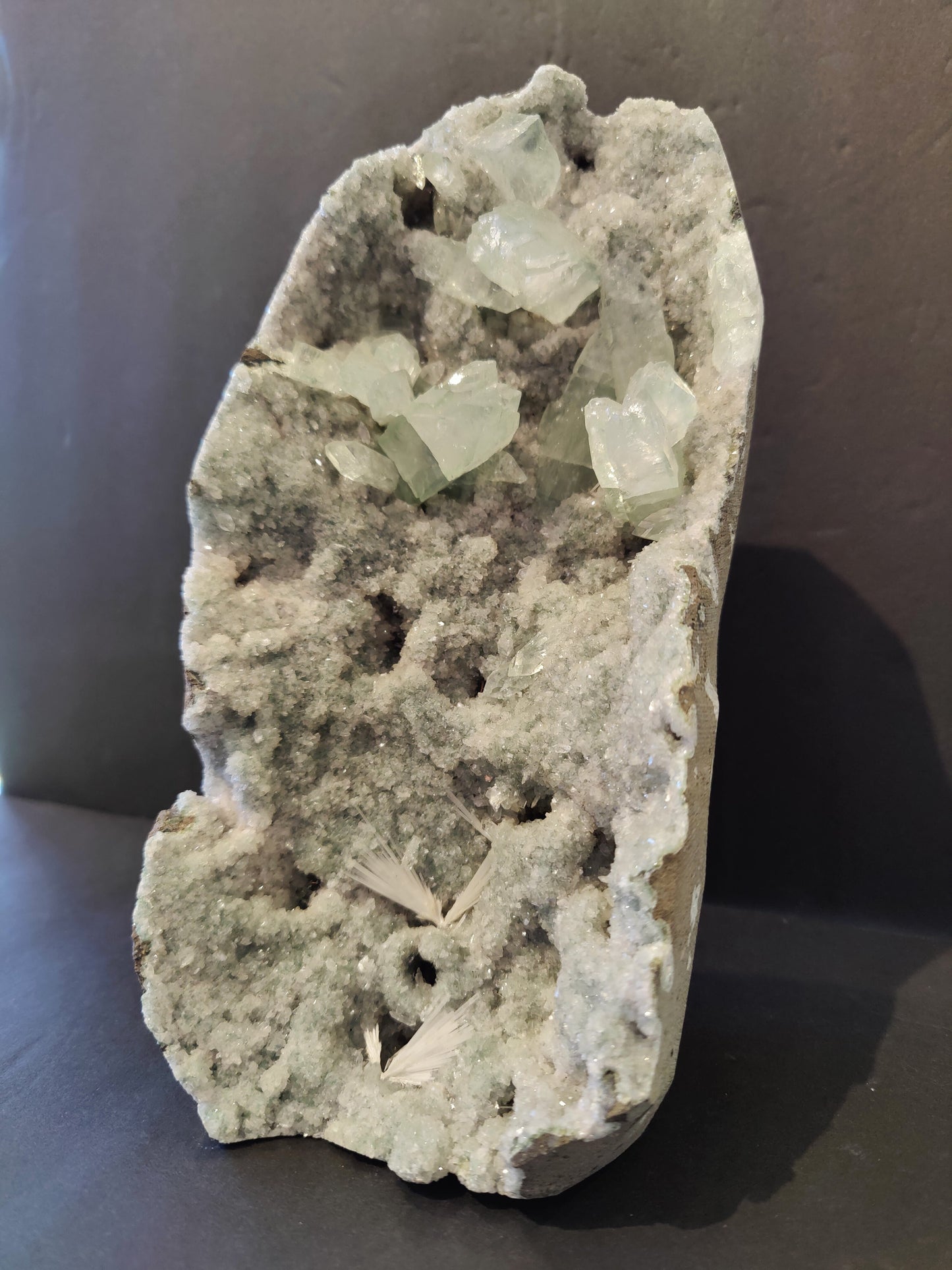 Apophyllite Cabinet Specimen 2,450g
