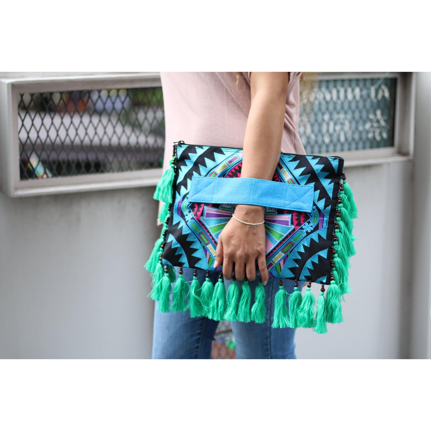 Tahj Embroidered Tassel Computer Cover Clutch - Thailand