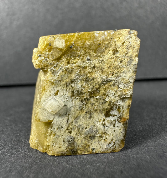 Diamond Quartz on Siderite