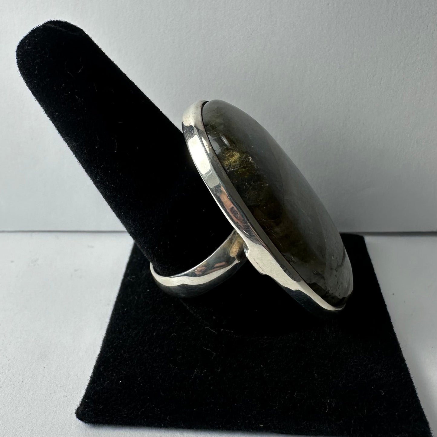 Labradorite Ring - Size 11