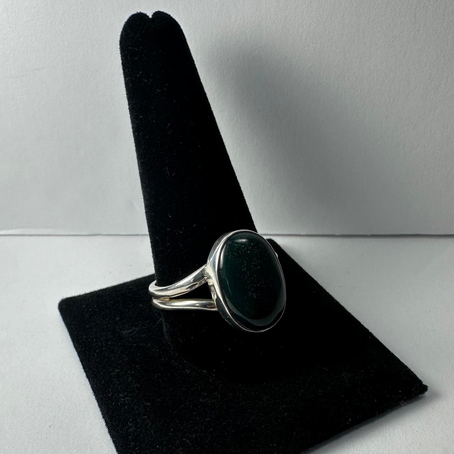 Green Serpentine Ring - Size 13