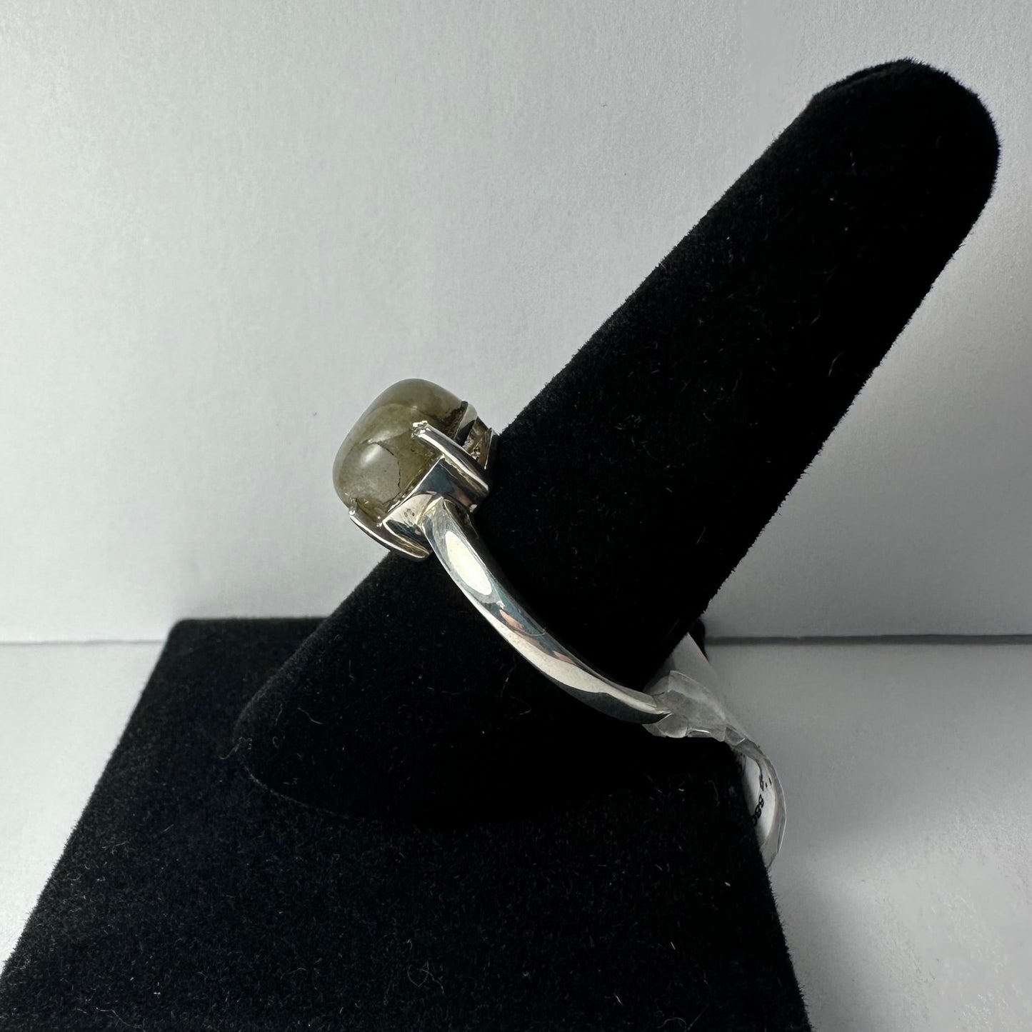 Labradorite Ring - Size 12