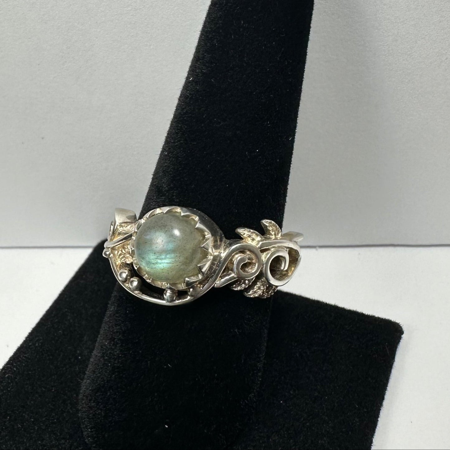 Labradorite Ring - Size 10.5