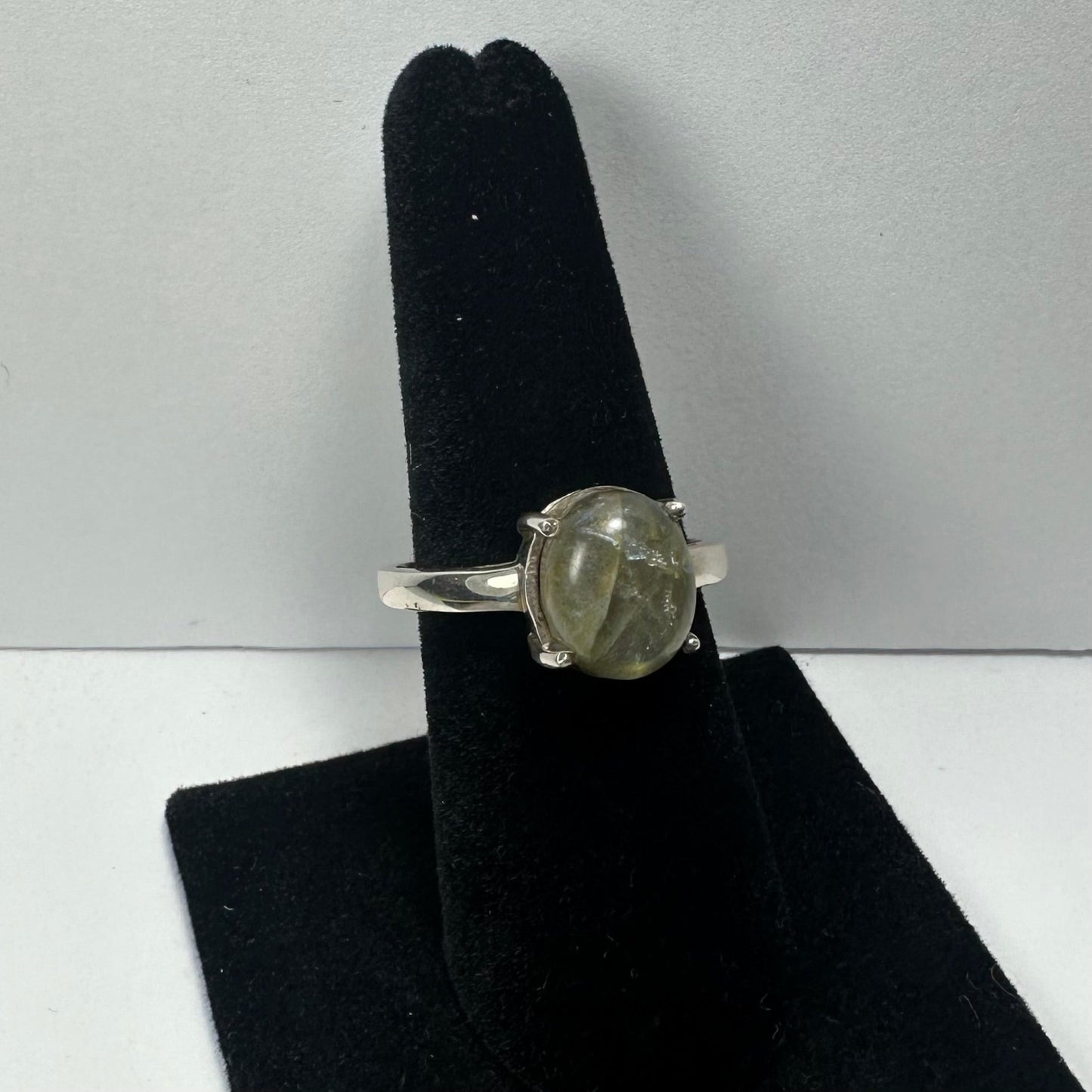 Labradorite Ring - Size 10.5