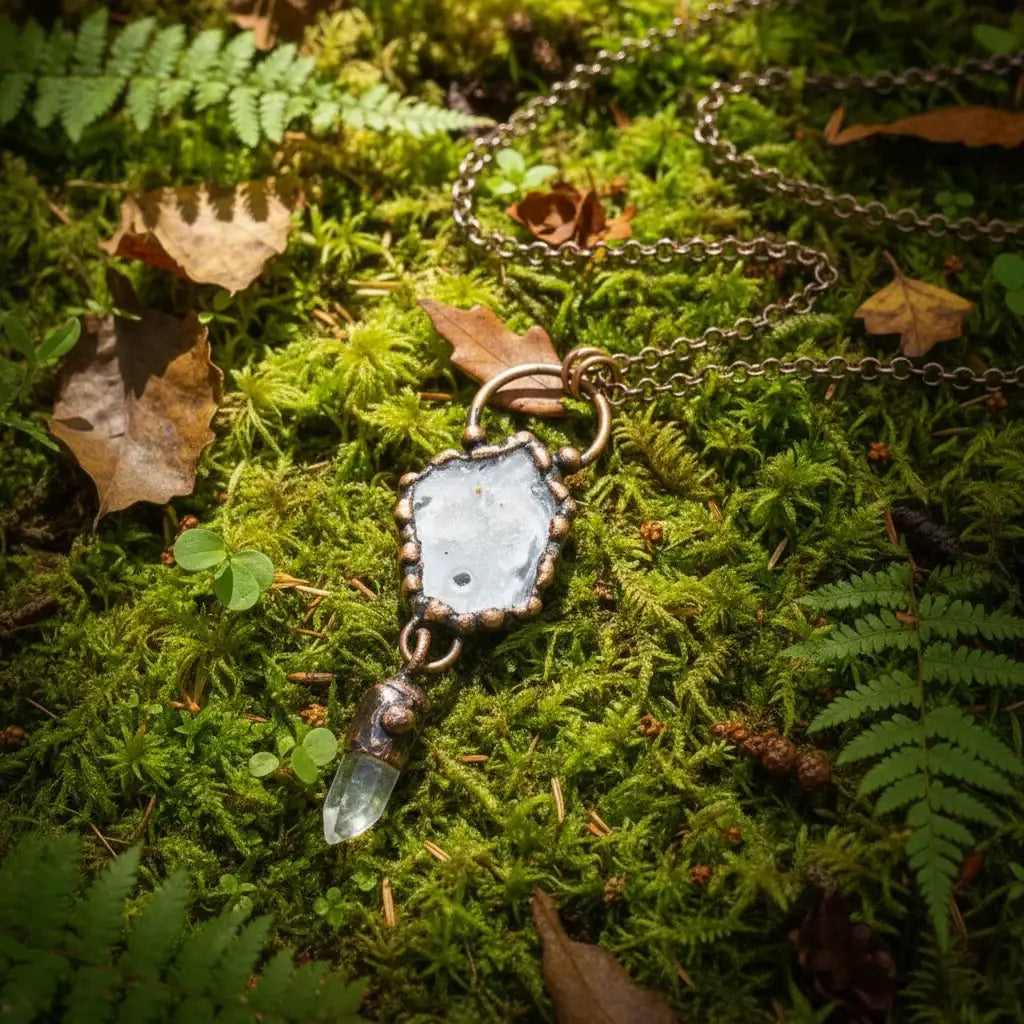 Vintage Onyx & White Crystal Bronze Necklace - CS